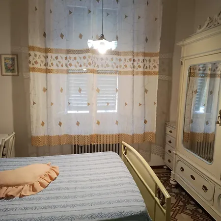 Panzió Elda - In Historic House Montecatini Terme