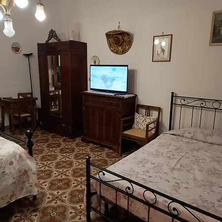 Panzió Elda - In Historic House *